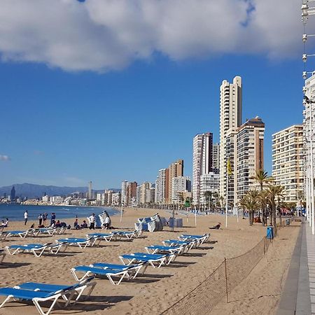 Los Caballos Vip Playa Levante Benidorm Exteriör bild
