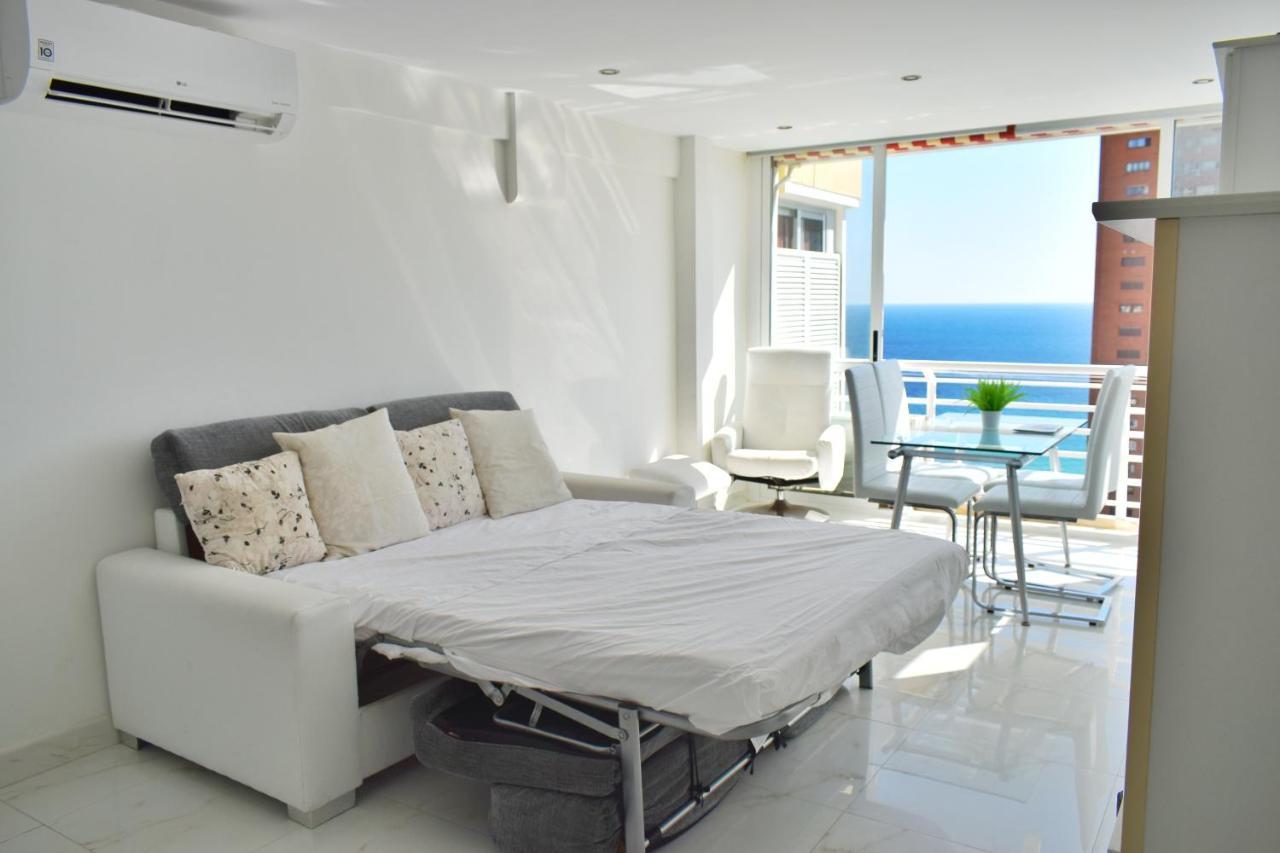 Los Caballos Vip Playa Levante Benidorm Exteriör bild